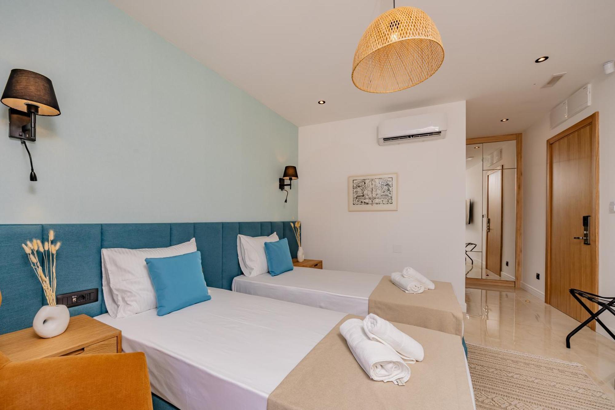 Hotel Aquilo Petrovac Kamer foto